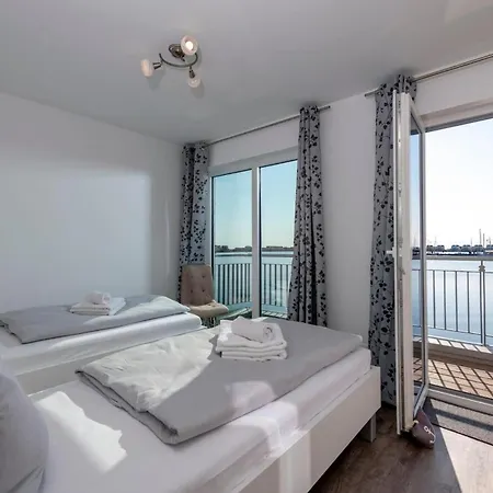 Leuchtturm אולפניץ